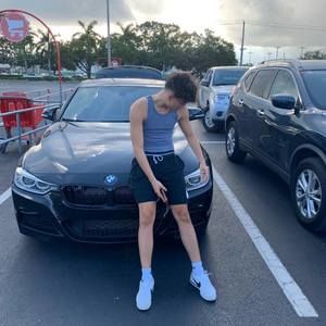 Meet your Posher, Alex